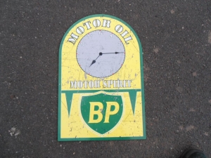 BP Service Station Clock